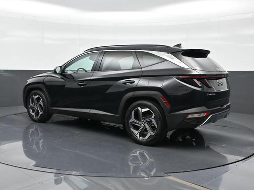 Black Pearl 2024 Hyundai TUCSON Limited