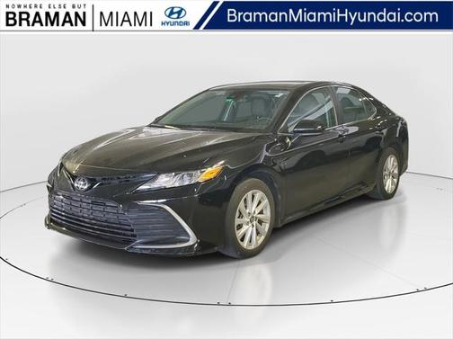 2022 Toyota Camry LE