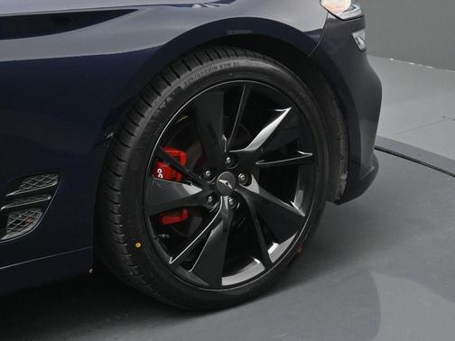 2023 Genesis G70 2.0T RWD