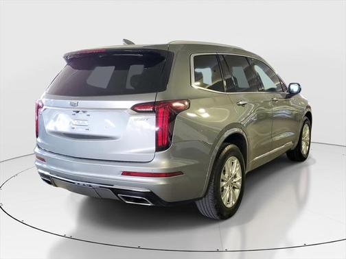 2023 Cadillac XT6 Luxury FWD