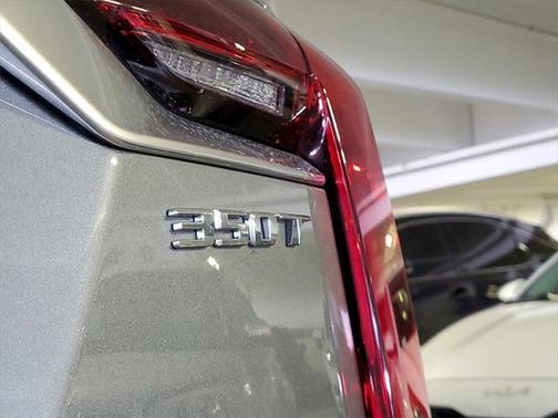 2023 Cadillac XT6 Luxury FWD
