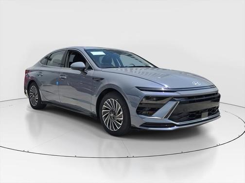 2025 Hyundai SONATA Hybrid SE
