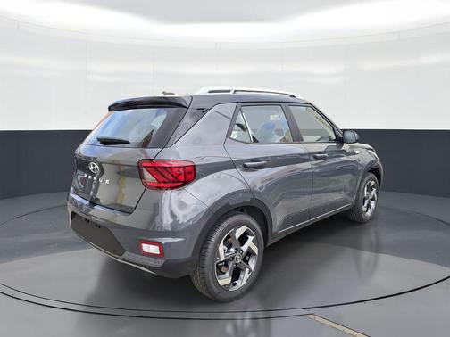 Ecotronic Gray w/Black Roof 2026 Hyundai VENUE SEL w/Two-Tone Roof