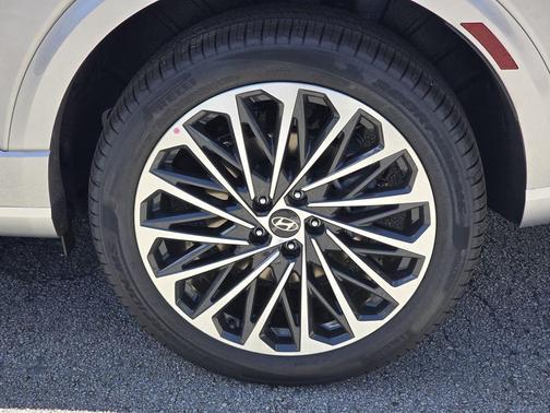 Typhoon Silver Metallic 2026 Hyundai PALISADE Calligraphy