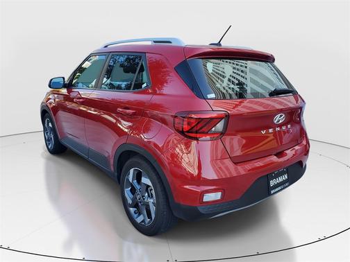 2023 Hyundai VENUE SEL