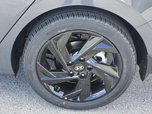 Ecotronic Gray 2026 Hyundai ELANTRA Sport