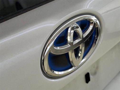 2021 Toyota Prius XLE