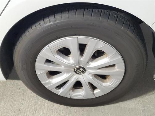 2021 Toyota Prius XLE