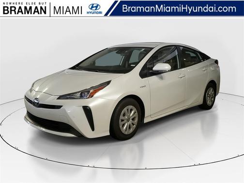 2021 Toyota Prius XLE