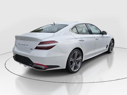 2025 Genesis G70 2.5T RWD