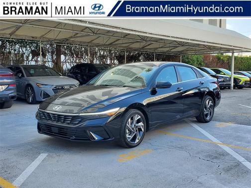 2025 Hyundai ELANTRA SEL