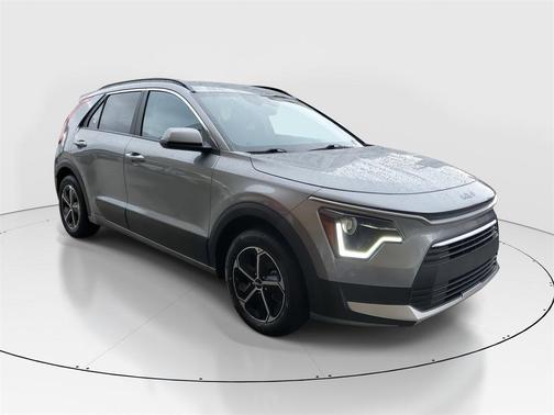 2025 Kia Niro LX