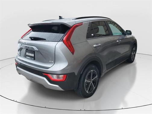 2025 Kia Niro LX