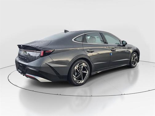 2026 Hyundai SONATA SEL