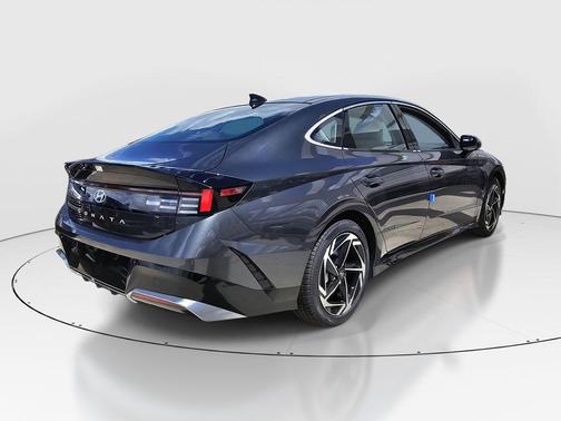 2026 Hyundai SONATA SEL