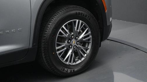 Sterling Gray Metallic 2025 Chevrolet Traverse LT