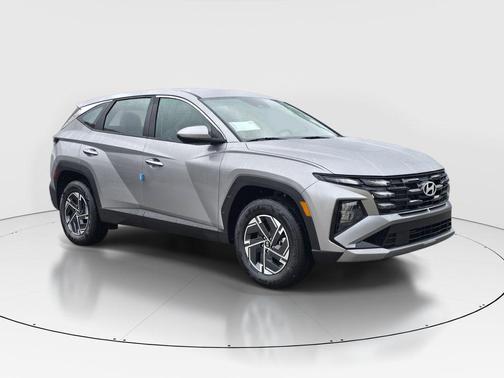 Shimmering Silver 2026 Hyundai TUCSON Hybrid Blue SE