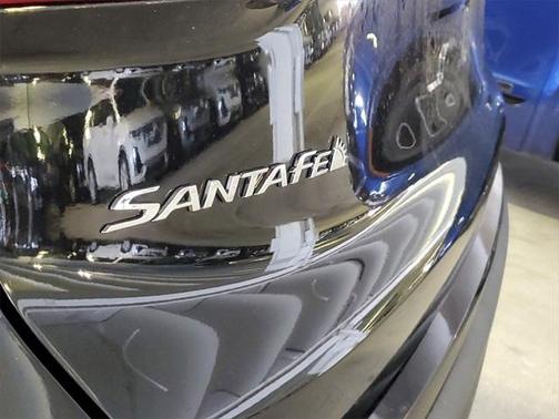 2022 Hyundai SANTA FE SE