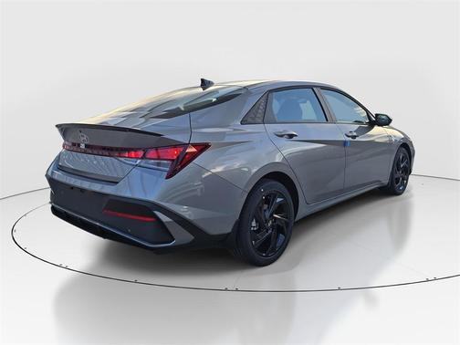 2026 Hyundai ELANTRA HEV SEL Sport