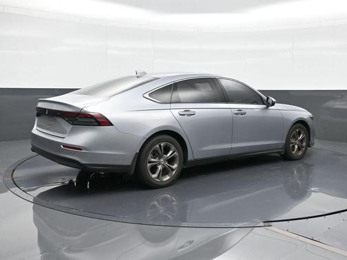 Lunar Silver Metallic 2023 Honda Accord EX
