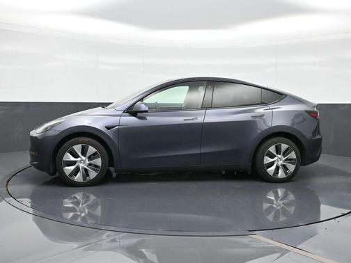 Midnight Silver Metallic 2023 Tesla Model Y Long Range Dual Motor All-Wheel Drive