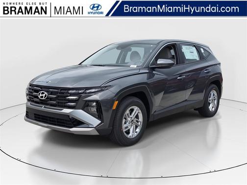 2026 Hyundai TUCSON SE