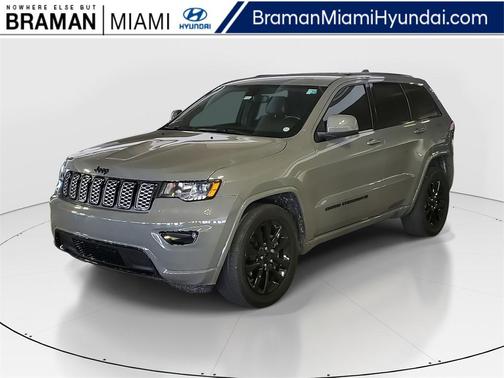 2022 Jeep Grand Cherokee Laredo