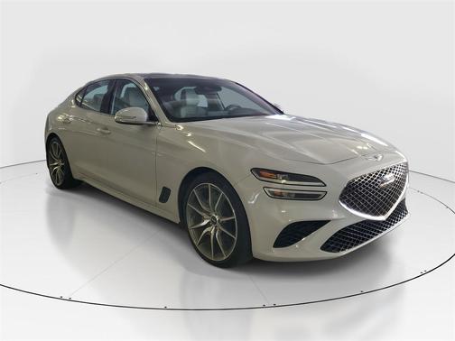 2022 Genesis G70 2.0T RWD
