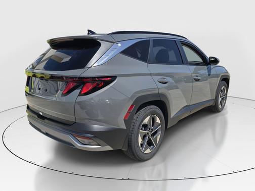 Hampton Gray 2026 Hyundai TUCSON SEL