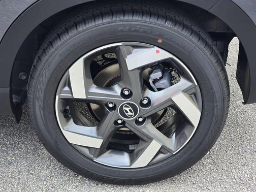 Ecotronic Gray w/Black Roof 2026 Hyundai VENUE SEL w/Two-Tone Roof