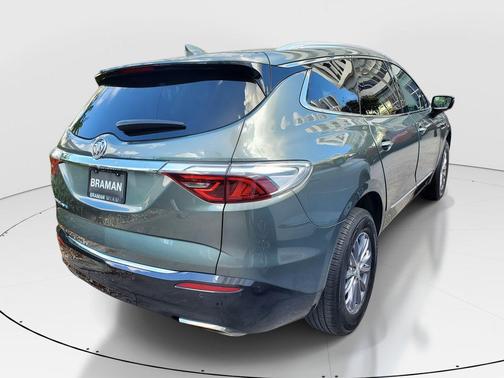 2024 Buick Enclave Essence FWD