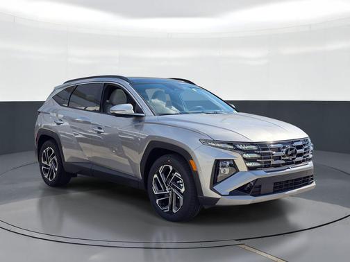 Shimmering Silver 2026 Hyundai TUCSON SEL Plus