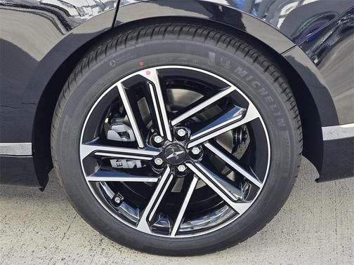 2025 Genesis G80 2.5T Advanced AWD