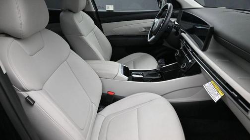 Phantom Black 2025 Hyundai TUCSON SEL Convenience
