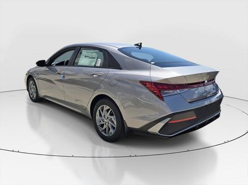2025 Hyundai ELANTRA HEV Blue