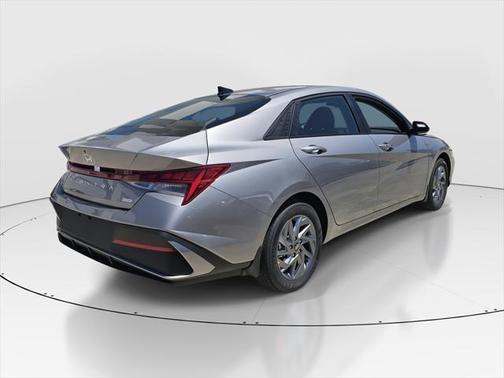 2025 Hyundai ELANTRA HEV Blue