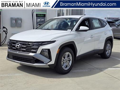 2025 Hyundai TUCSON SE