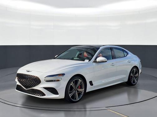Alta White 2025 Genesis G70 2.5T RWD
