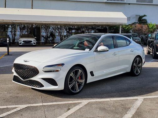 Alta White 2025 Genesis G70 2.5T RWD