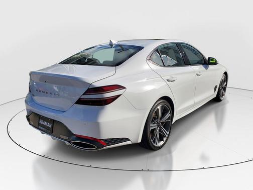 Alta White 2025 Genesis G70 2.5T RWD