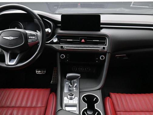 2025 Genesis G70 2.5T RWD