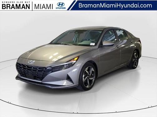 2023 Hyundai ELANTRA SEL