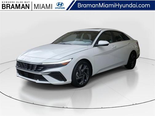 2025 Hyundai ELANTRA SEL