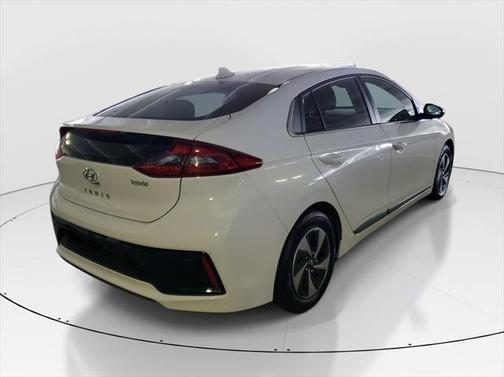 2018 Hyundai IONIQ Hybrid SEL