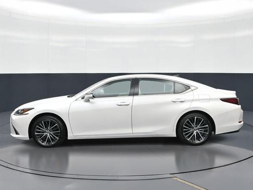 Eminent White Pearl 2023 Lexus ES 350 Luxury