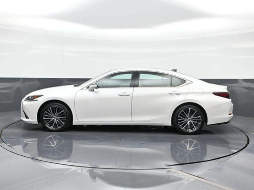 Eminent White Pearl 2023 Lexus ES 350 Luxury
