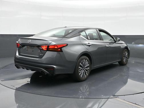 Gun Metallic 2023 Nissan Altima 2.5 SV