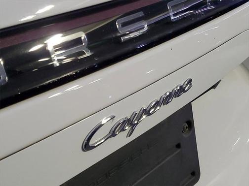 2021 Porsche Cayenne Base