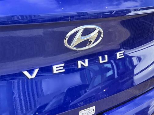 2025 Hyundai VENUE Limited