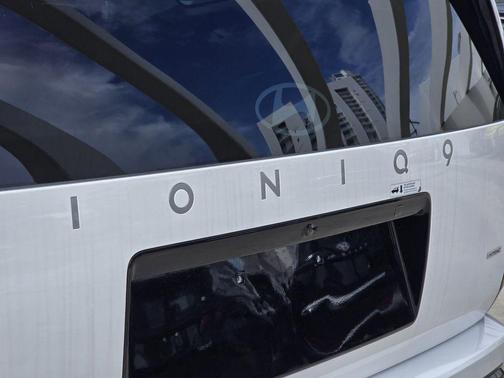 Snow White Pearl 2026 Hyundai IONIQ 9 SEL